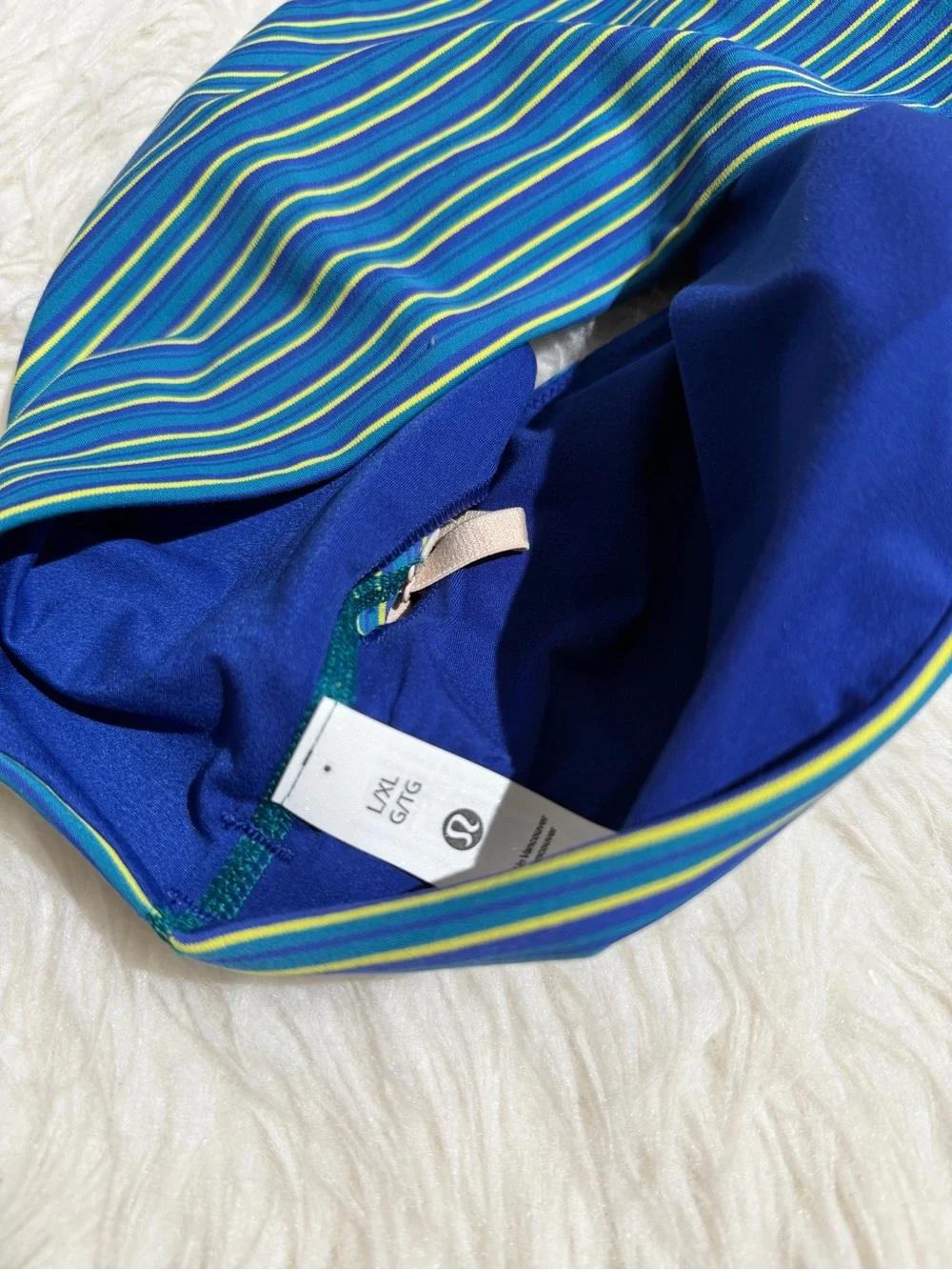 NWT Lululemon athletica L/XL Blue and Green Striped Scoop Crop Top Sports Bra